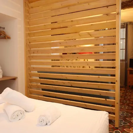 Apartamento Du Charme Medieval Conciergeriedamecarcas